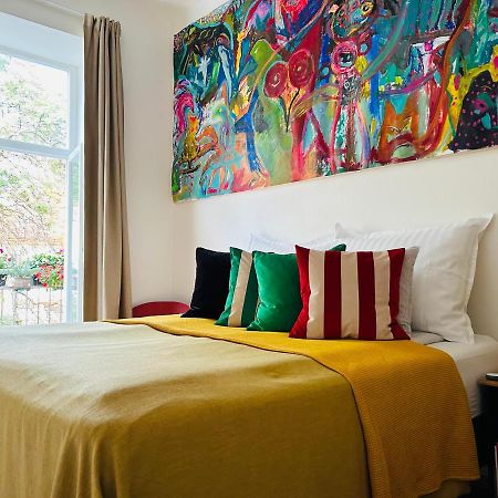 Green Balcony & King Size Bed Praga Esterno foto